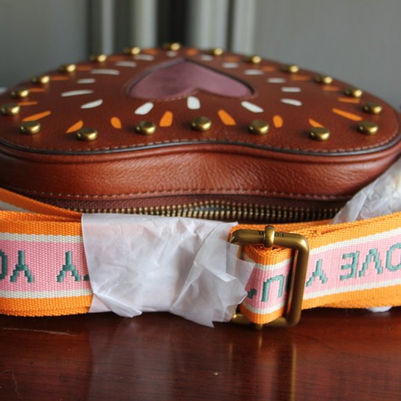 Fossil Leather Heart Bag Crossbody - Picture 5 of 12